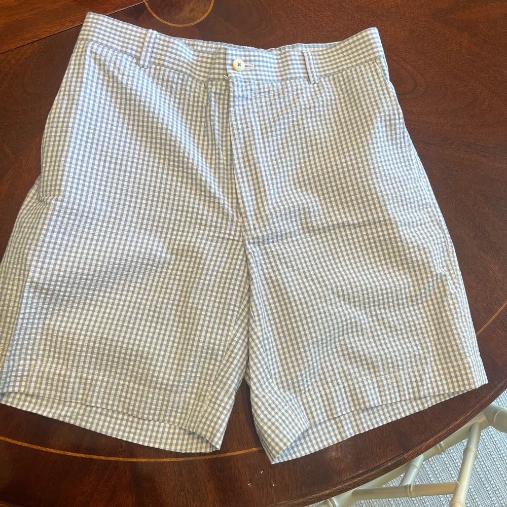 Southern Tide men’s shorts